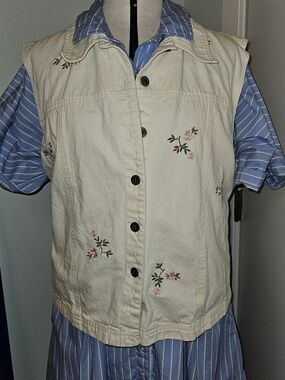 Denim&Co Cream Embroidered Button-Front Vest